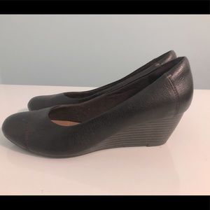 Clark’s Ladies wine coloured wedge heels